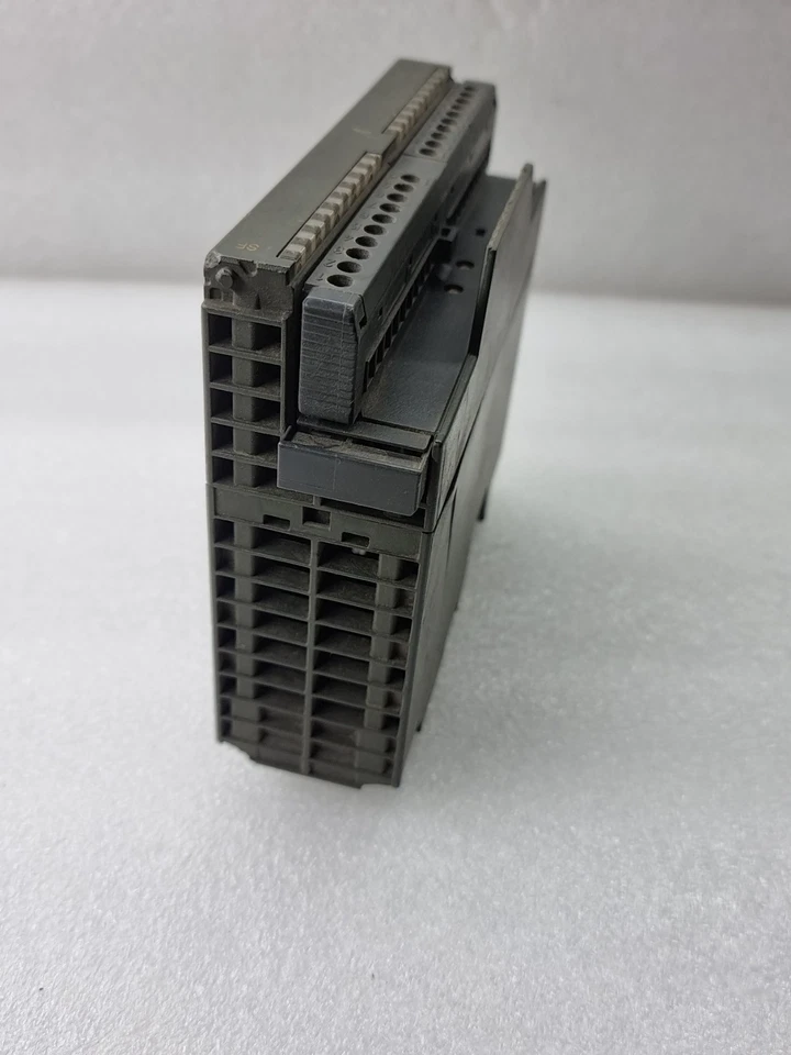SIEMENS 6ES7 332-5HD01-0AB0 SIMATIC S7 MODULE (COVER MISSING)
